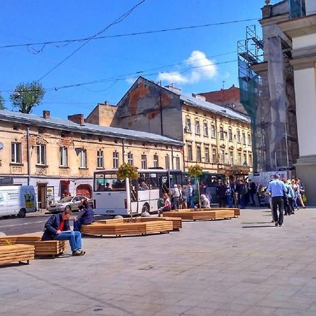Mini Economy Apartments- Filatova 10 Lviv Extérieur photo